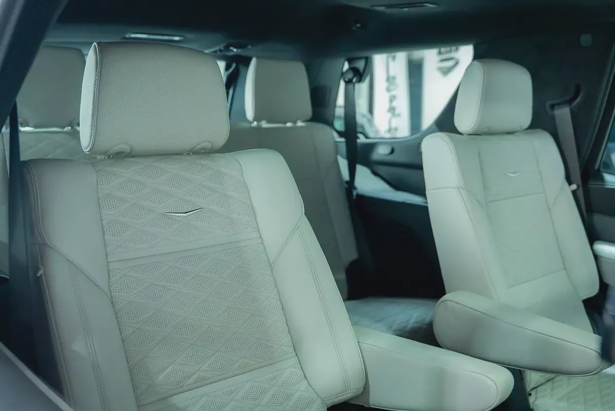 2025 Cadillac Escalade V GCC Specs-14-14