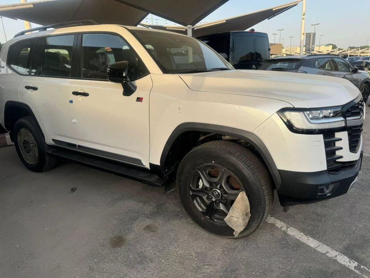 Toyota Land Cruiser GR SPORT GR-S Toyota Land Cruiser GR Sport 3.3 Diesel 2022-2-0