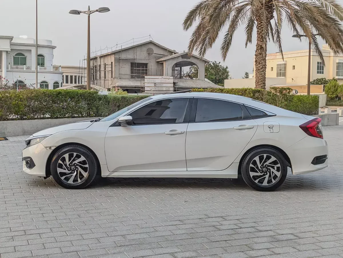 Honda Civic 2017 GCC Full Option TOP Premium Condition Low KM Sports Sedan-19-19