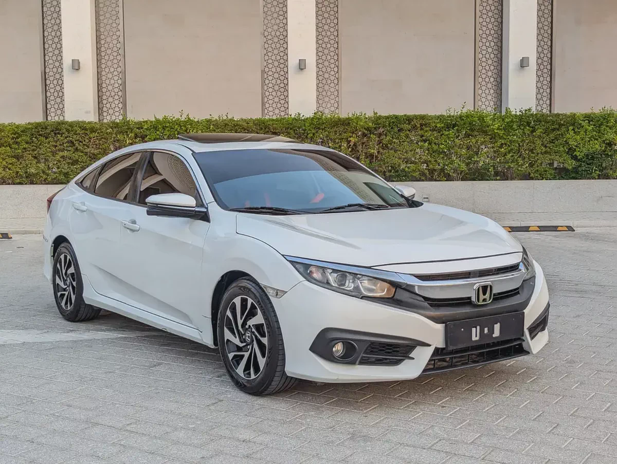 Honda Civic 2017 GCC Full Option TOP Premium Condition Low KM Sports Sedan-2-2
