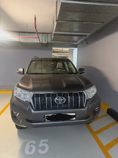 Toyota PRADO 2022 GXR 4.0L V6 original paint Accident Free-0