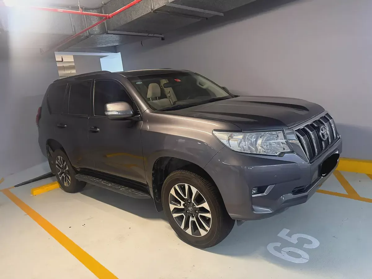 Toyota PRADO 2022 GXR 4.0L V6 original paint Accident Free-1-1