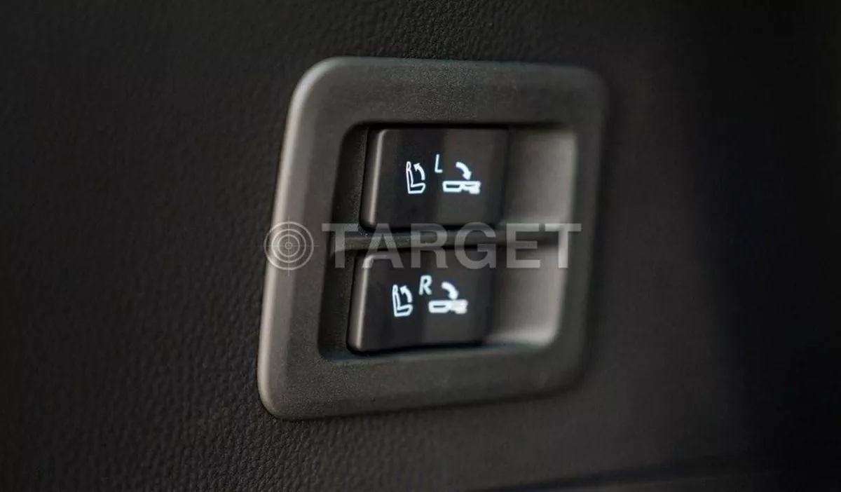 Toyota Land Cruiser VXR LAND CRUISER VXR 3.3L DIESEL 2025-16-0