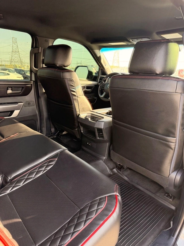 Toyota Tundra SR (NON GCC) Toyota Tundra 2025 model low mileage