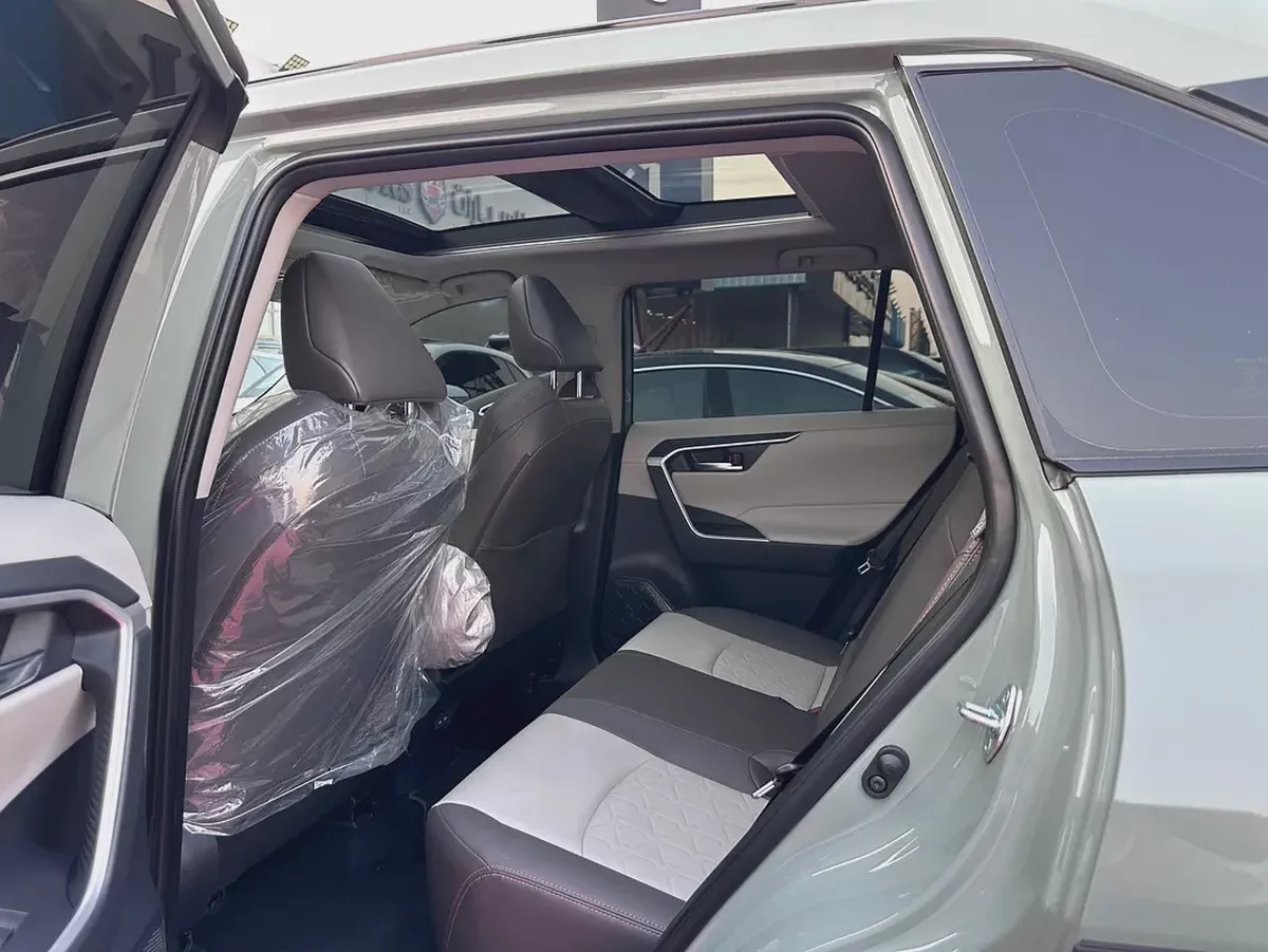 Toyota RAV4 Adventure 2025 GCC Specs-8-8