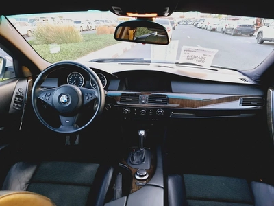 BMW 525i-12