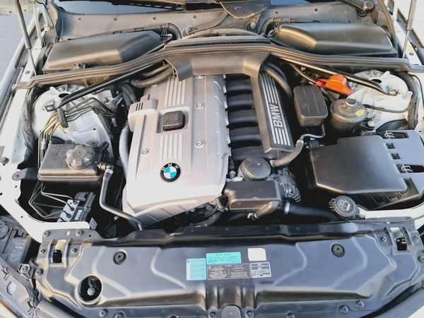BMW 525i