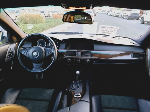 BMW 525i