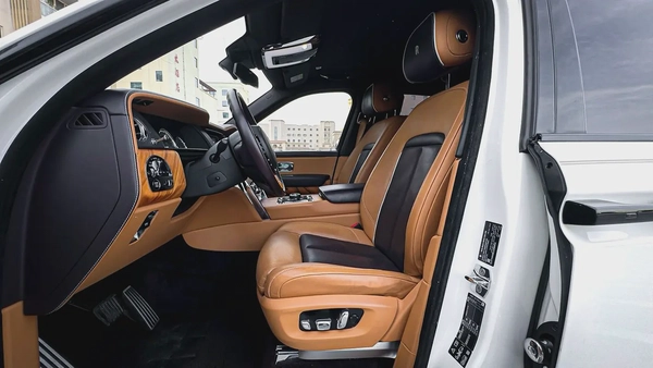 GCC | Rolls Royce Cullinan 2020 | New Facelift | Full Service History | 2025 Look | BB