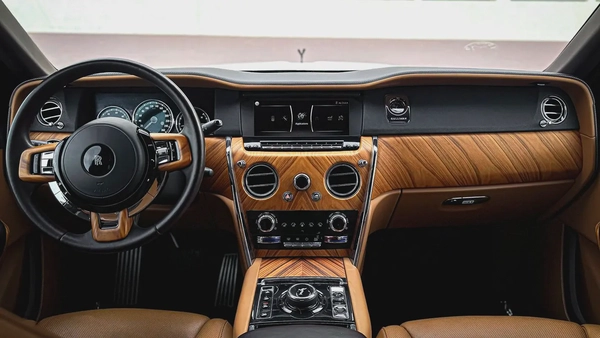GCC | Rolls Royce Cullinan 2020 | New Facelift | Full Service History | 2025 Look | BB