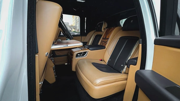 GCC | Rolls Royce Cullinan 2020 | New Facelift | Full Service History | 2025 Look | BB