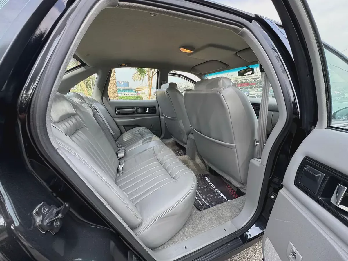 Chevrolet Impala 1996, Japanese Specs only 500 km-17-17