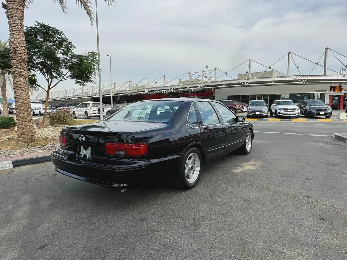 Chevrolet Impala 1996, Japanese Specs only 500 km-4-4