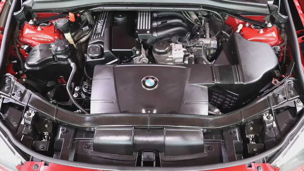 GCC Specs . Excellent Codition . Well Maintained-17-17
