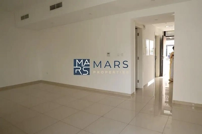 Modern Home with Spacious Living – Move-in Ready!-11