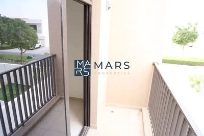 Modern Home with Spacious Living – Move-in Ready!-14