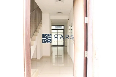 Modern Home with Spacious Living – Move-in Ready!-2