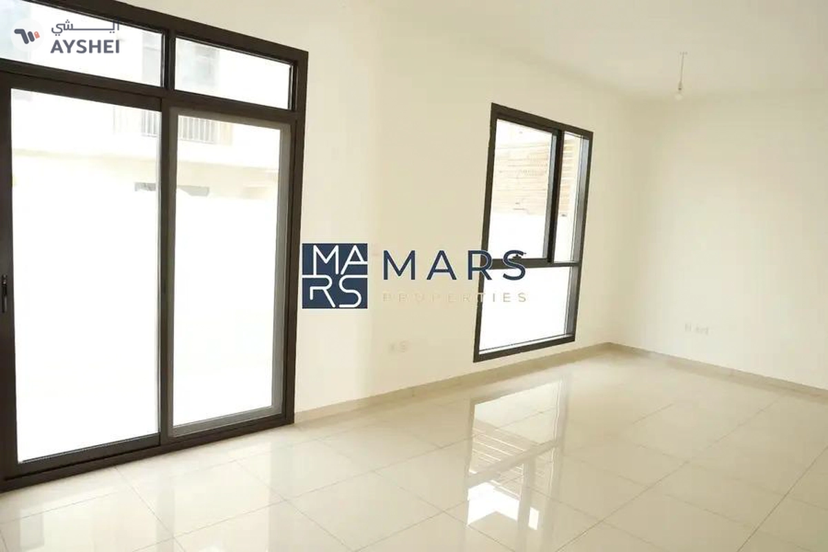 Modern Home with Spacious Living – Move-in Ready!-10-10