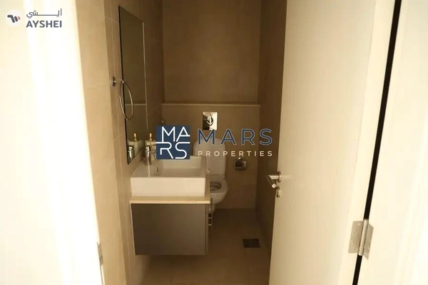 Modern Home with Spacious Living – Move-in Ready!