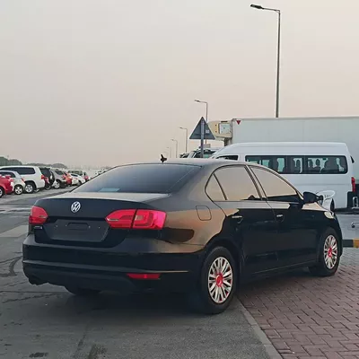 Volkswagen Jetta 2015 GCC Specs - Well Maintained-4