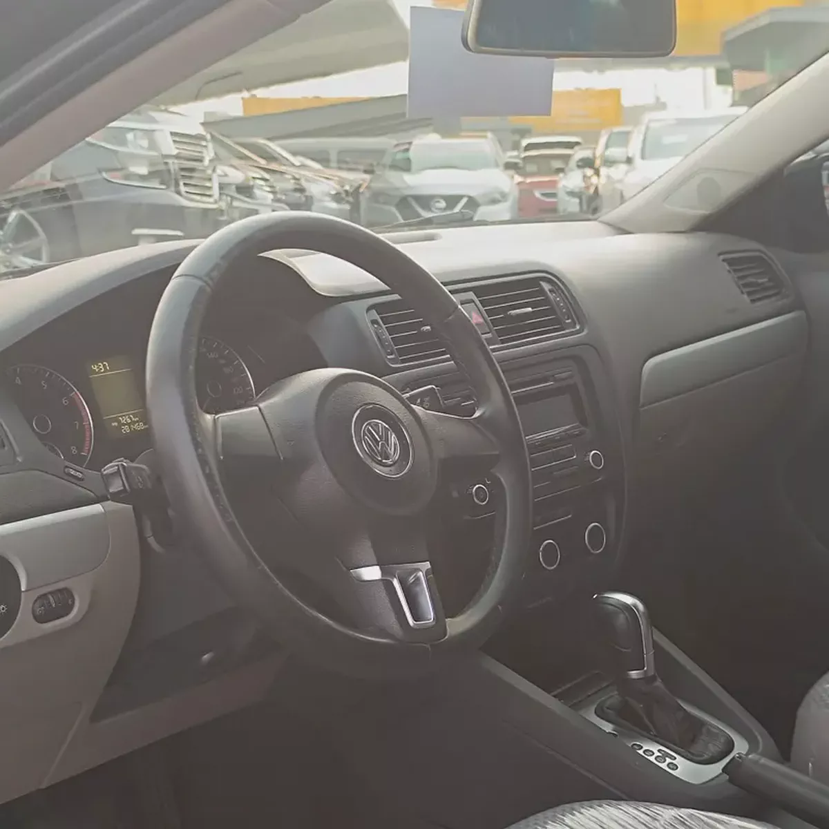 Volkswagen Jetta 2015 GCC Specs - Well Maintained-12-12