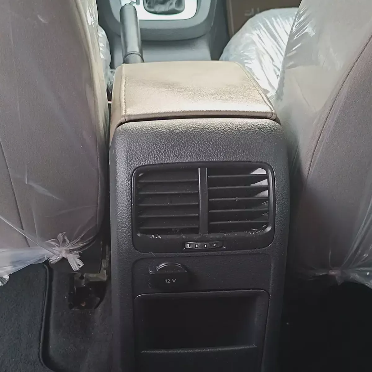 Volkswagen Jetta 2015 GCC Specs - Well Maintained-15-15