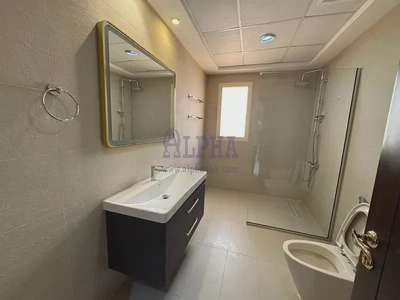 Spacious Villa | Comfotable Living | Huge Plot-1