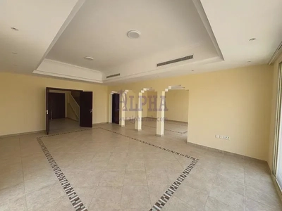Spacious Villa | Comfotable Living | Huge Plot-2