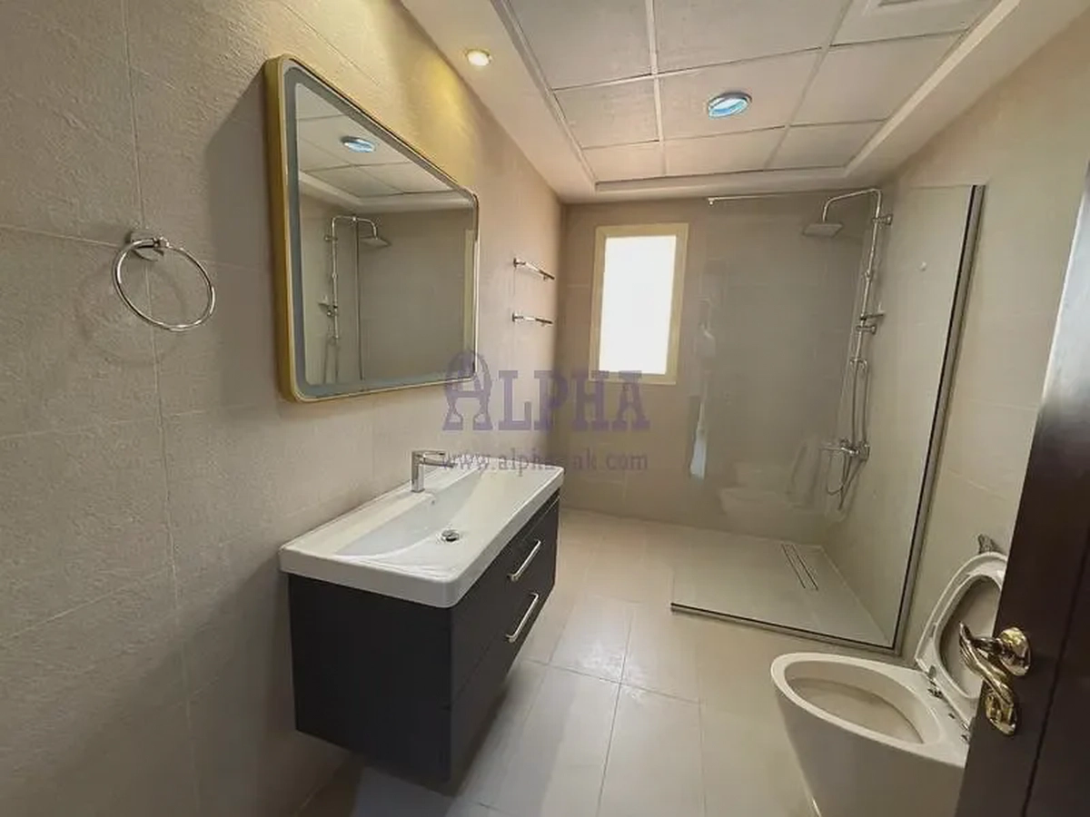 Spacious Villa | Comfotable Living | Huge Plot-1-1