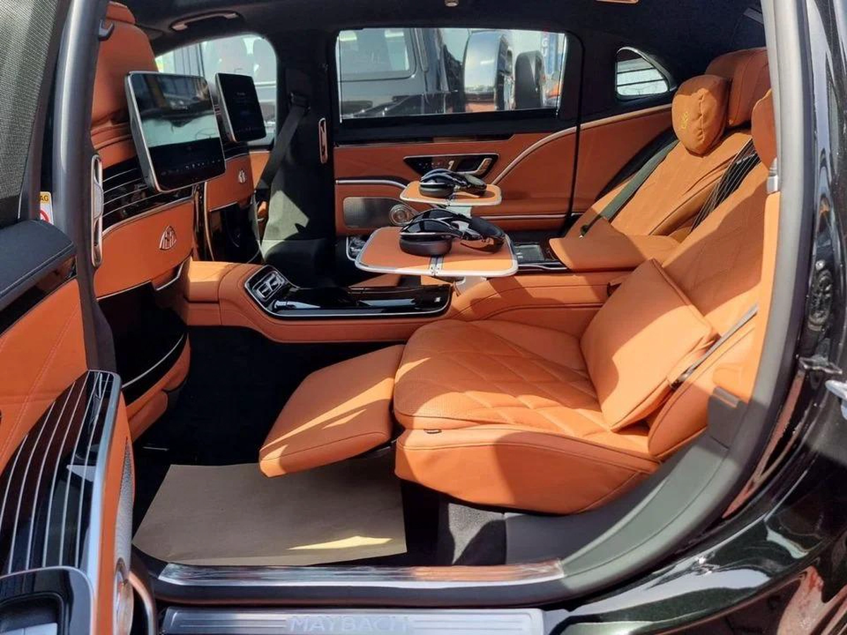 Mercedes Maybach S580 Maybach Under Agency Warranty 2026 GCC - AED 975,000 (AED 999,000)-4-4