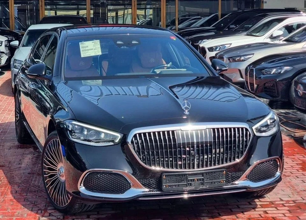 Mercedes Maybach S580 Maybach Under Agency Warranty 2026 GCC - AED 975,000 (AED 999,000)