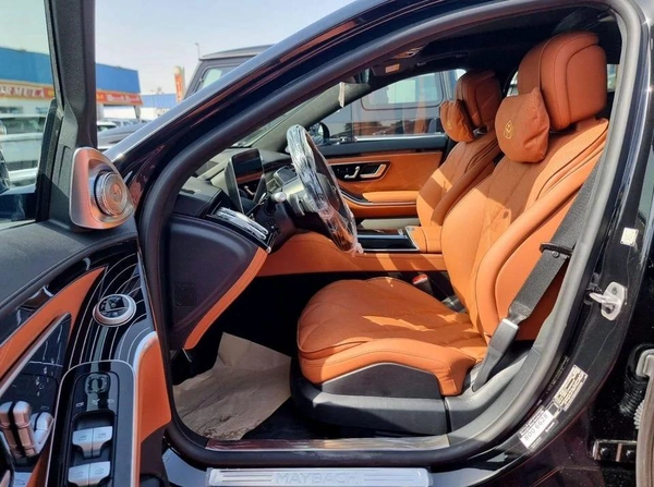 Mercedes Maybach S580 Maybach Under Agency Warranty 2026 GCC - AED 975,000 (AED 999,000)