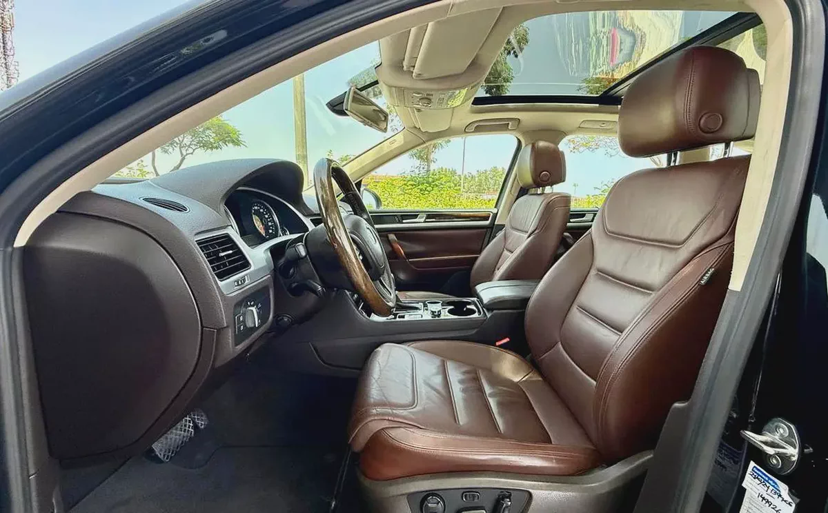 2013 Volkswagen Touareg Highline | G.C.C | Full Options-10-10