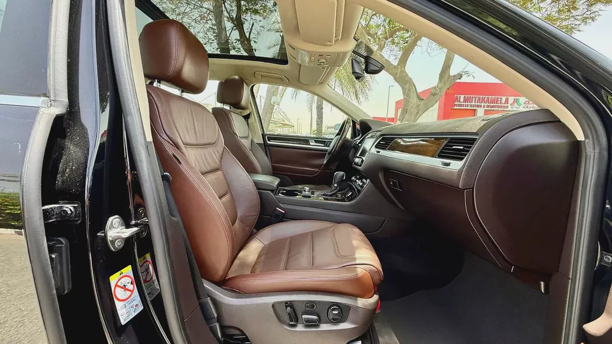 2013 Volkswagen Touareg Highline | G.C.C | Full Options-16-16