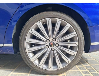Hongqi H9 Deluxe | 2022A Statement of Power. A Sanctuary of Luxury.*3.5 years manufacturer warranty -5