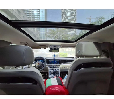 Hongqi H9 Deluxe | 2022A Statement of Power. A Sanctuary of Luxury.*3.5 years manufacturer warranty -17