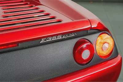 CASH : 635,000 AED | 1998 Ferrari F355 Spider / Gated Manual / USA SPEC-18