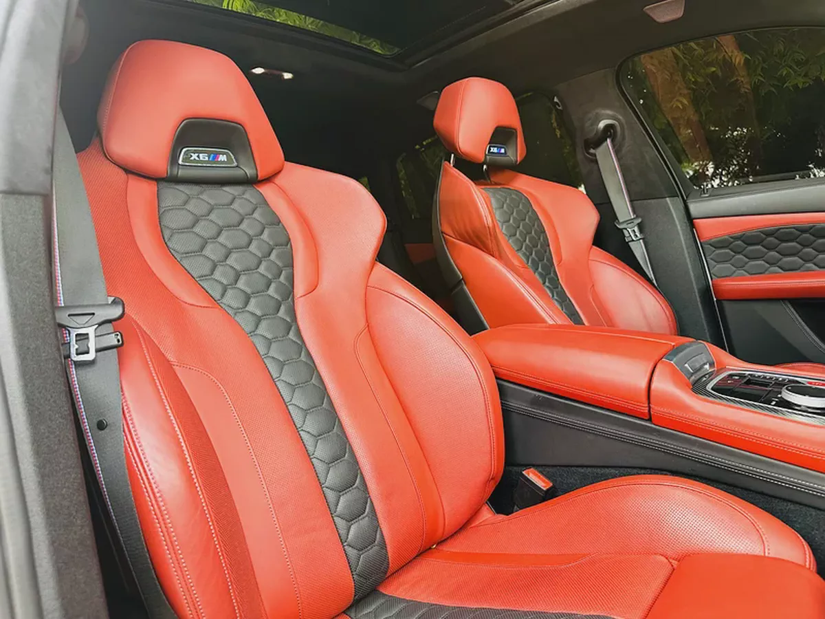 BMW X6 M COMPETITION FREE ACCIDENT UNDER WARRANTY-13-13