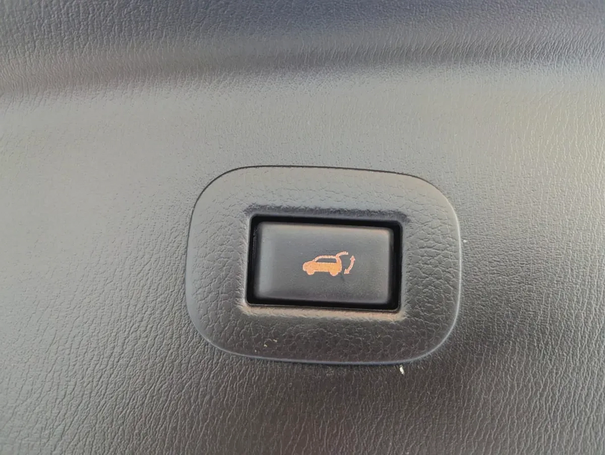 Nissan Patrol SE Platinum 2015 Facelifted 2024 Full Option GCC Specs In excellent condition
