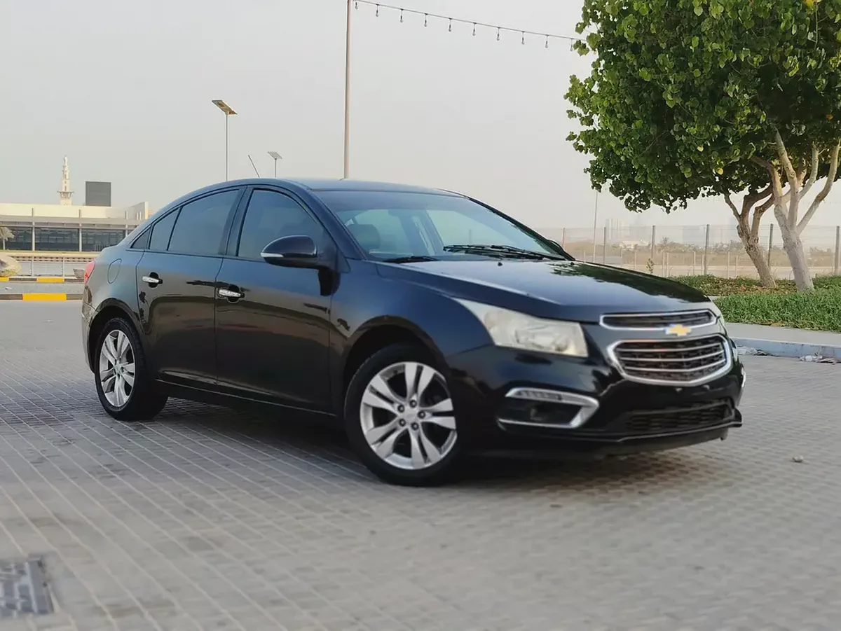 Chevrolet Cruze 2016 GCC FULL Option Top With Navigation Premium Condition 4 Cylinder Sedan-1-1