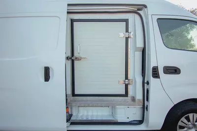 Urvan Freezer High Roof | Manual | GCC Specs | Ref#N26955-6