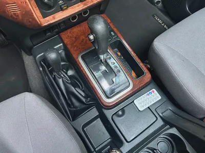 Nissan Patrol Safari 2021 GCC Specs Manual Transmission-12