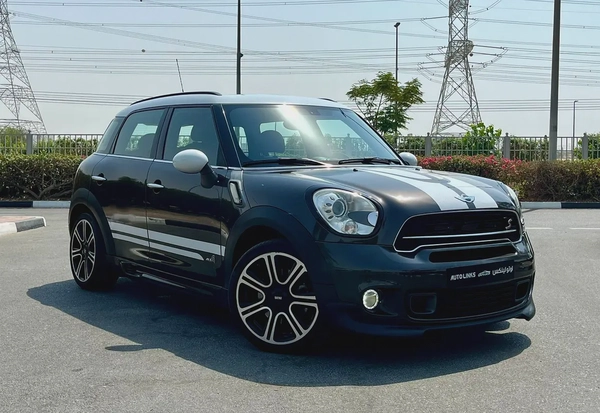 Mini Countryman S John copper Work gcc full option with services clean car