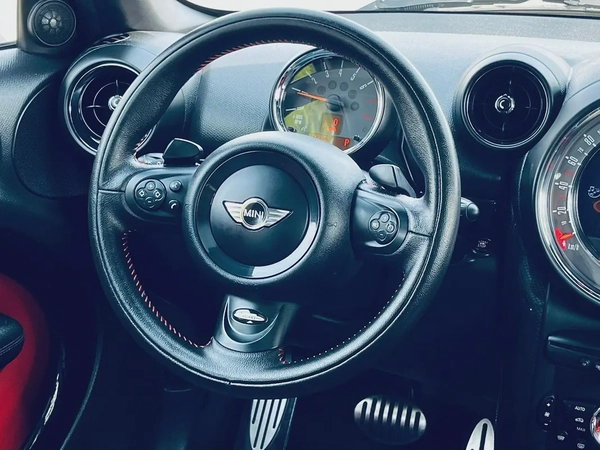 Mini Countryman S John copper Work gcc full option with services clean car
