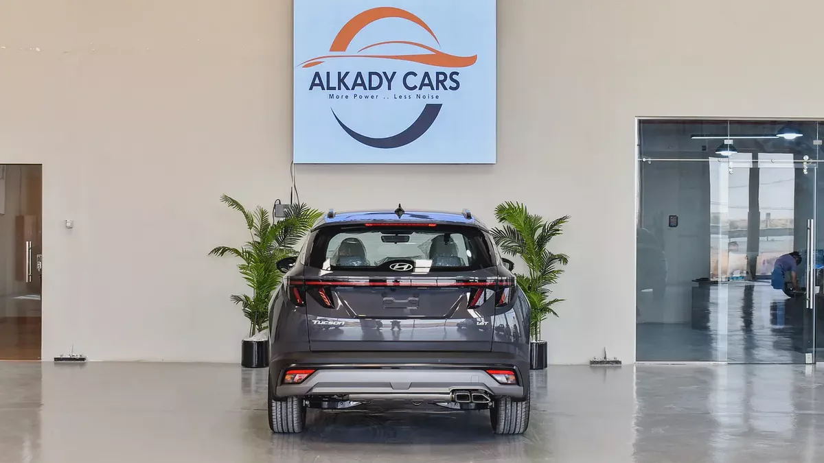 Brand New 2025 Hyundai Tucson GLS | GCC Specs | Zero km-2-2