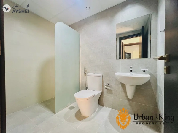 PRIME LOCATION/ BRAND NEW / READY TO MOVE