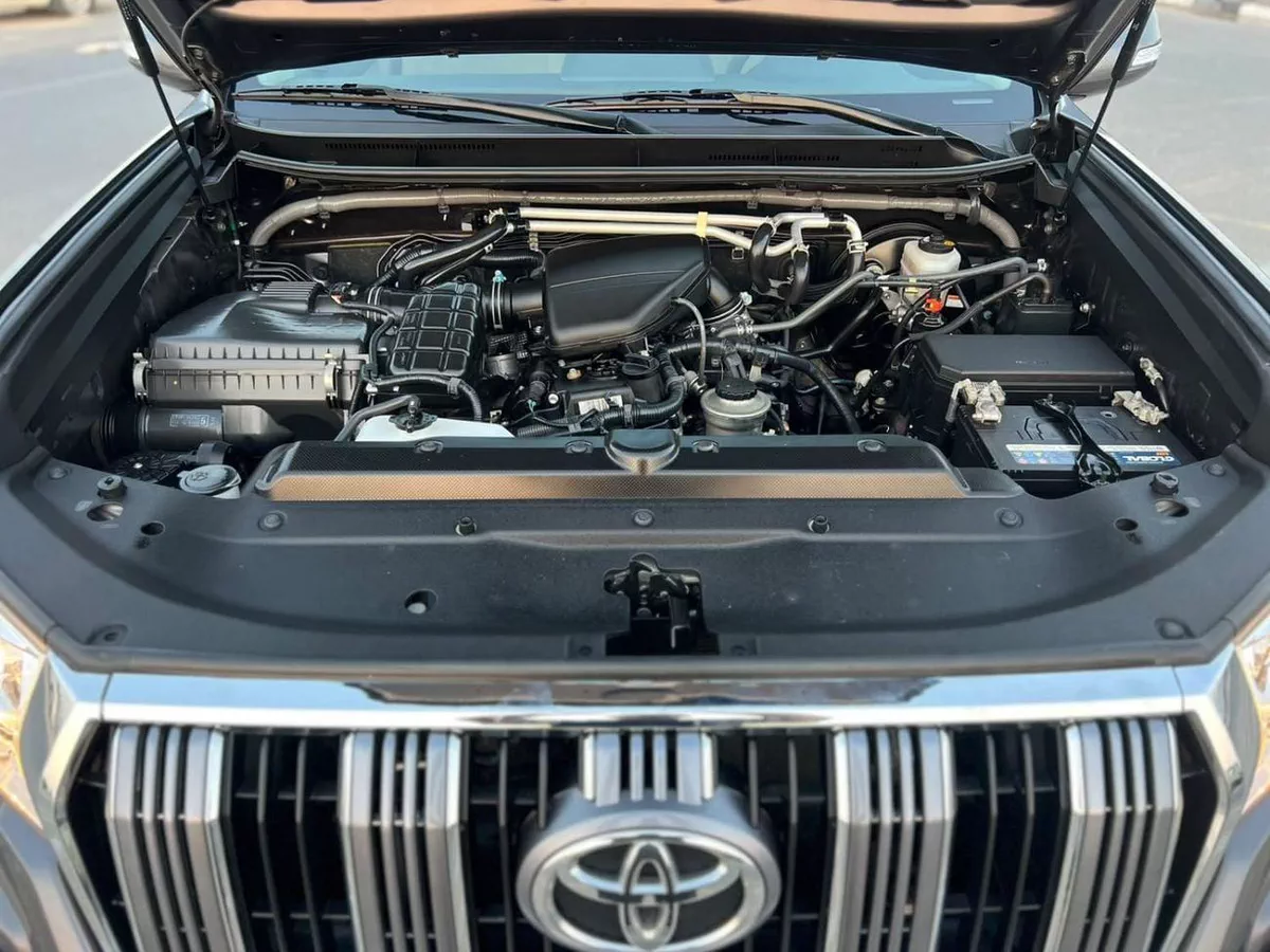 Toyota Prado TX-L 2022 Toyota Prado TX 2.7L V4- AWD 4x4 - No accident  - 2 key Rear  Sensor --19-0