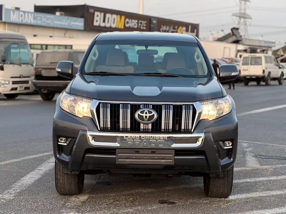Toyota Prado TX-L 2022 Toyota Prado TX 2.7L V4- AWD 4x4 - No accident  - 2 key Rear  Sensor --1-0
