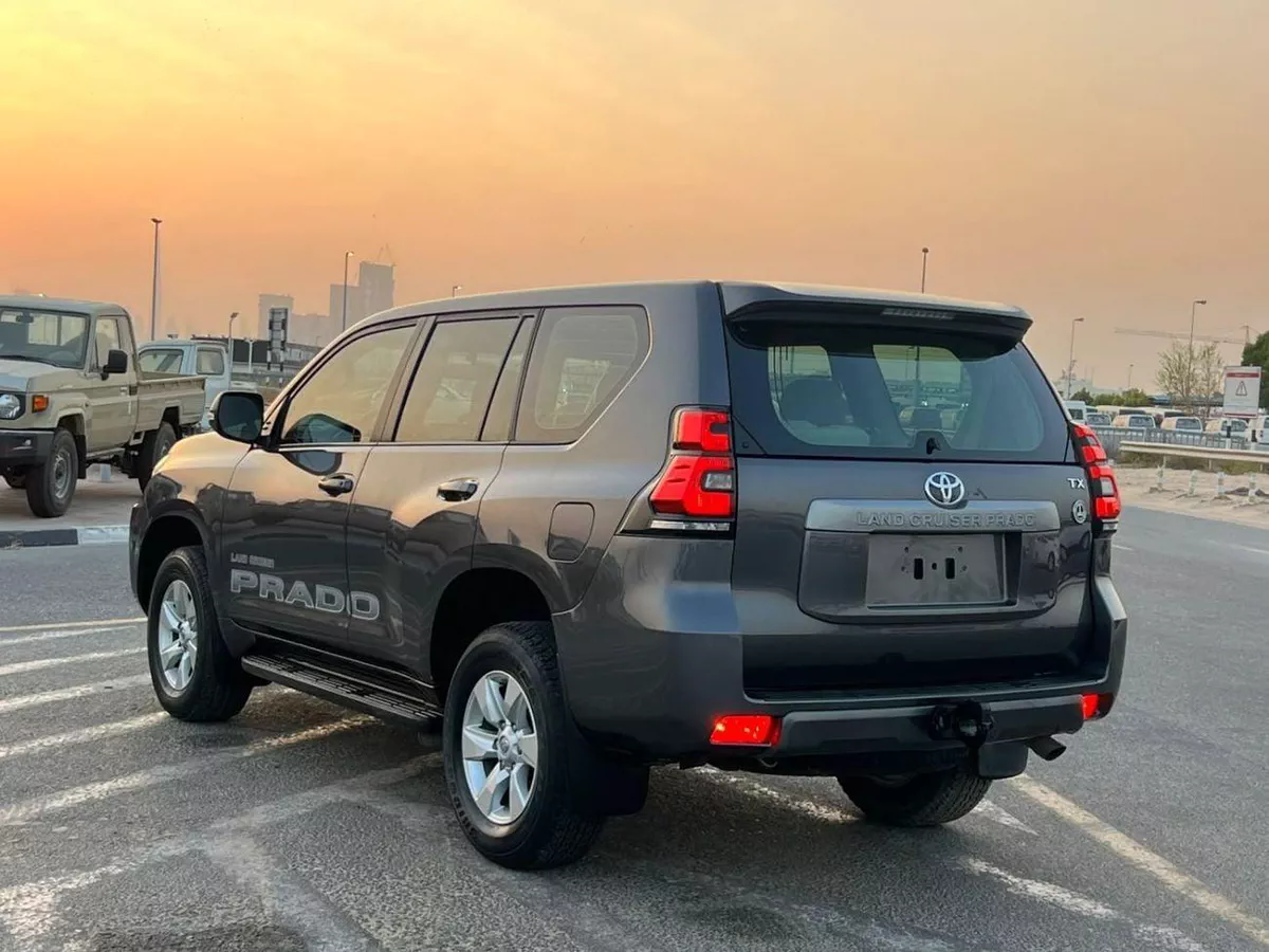 Toyota Prado TX-L 2022 Toyota Prado TX 2.7L V4- AWD 4x4 - No accident  - 2 key Rear  Sensor --3-0