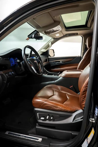 AED 1551 PM | CADILLAC ESCALADE PLATINUM 2020 | PRISTINE CONDITION | 1 YEAR WARRANTY | GCC-4